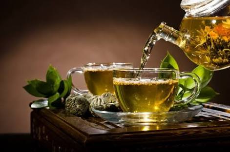 Pros and Cons of Green Tea