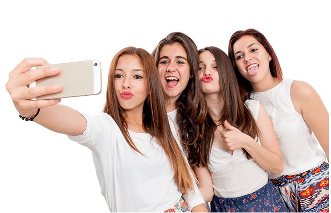 SELFIE ELBOW : Selfie addiction causes this medical condition