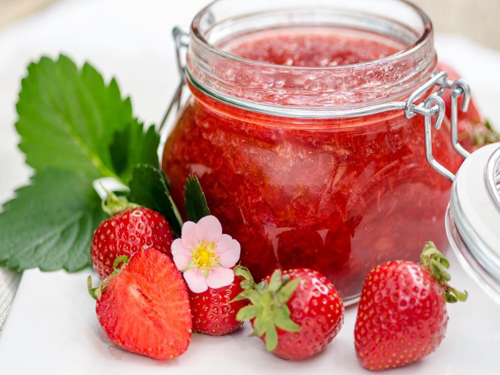 Strawberry and beer facial scrub