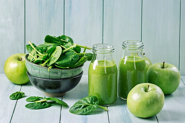 Green Smoothie With Apple Cider Vinegar